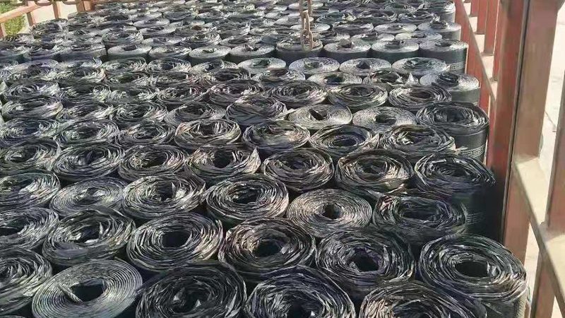 聚氨酯防水涂料：价格背后的考量因素**