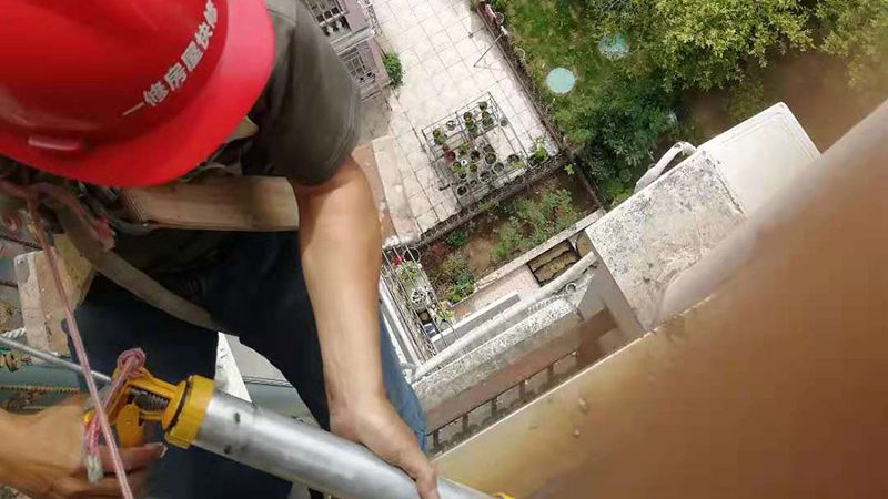 揭秘单组分聚氨酯防水涂料：性能与选购要点